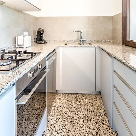 Apartamento Grifeu 08 Con Agradable Terraza Exterior