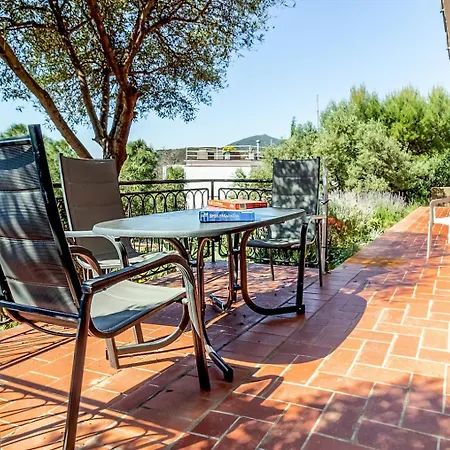 Grifeu 08 Con Agradable Terraza Exterior *